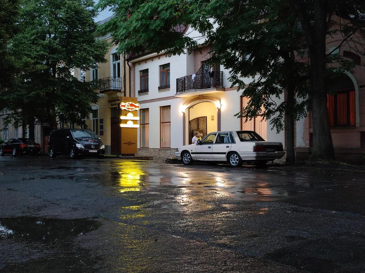 Готель-Ресторан "Олеся" Berehowe Exterior foto